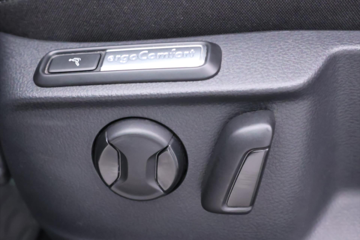 Volkswagen Passat 2,0 TDI 110kW DSG Variant Bussines