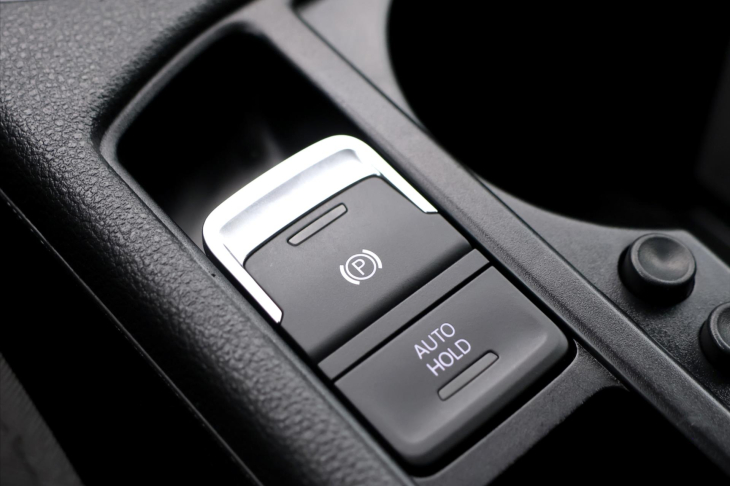 Volkswagen Touran 1,4 TSI 110 kW DSG Highline CZ