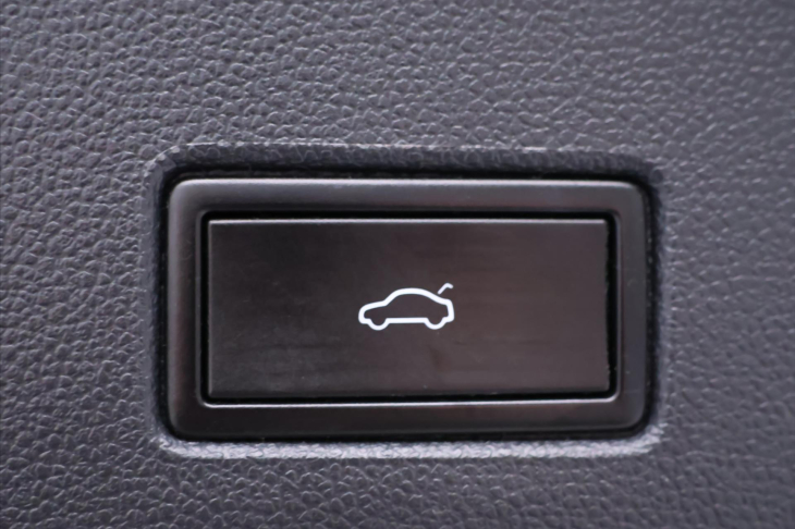 Volkswagen T-Roc 2,0 TSI 140kW DSG 4M Virtual