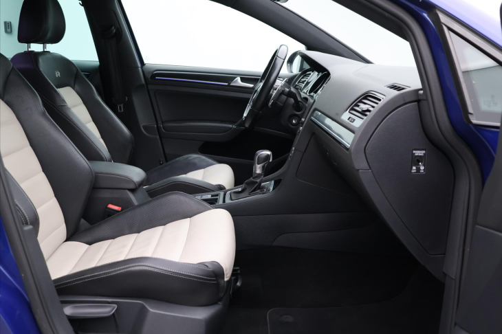 Volkswagen Golf 2,0 TSI R 221kW 4Motion DSG