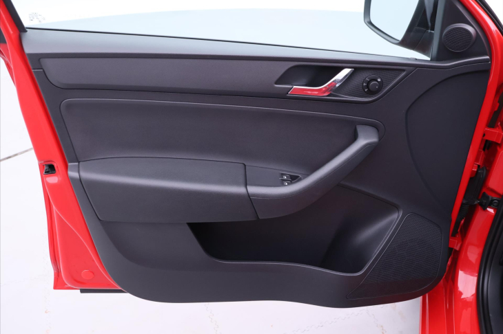 Škoda Rapid 1,2 TSI 77kW Style Plus Xenon