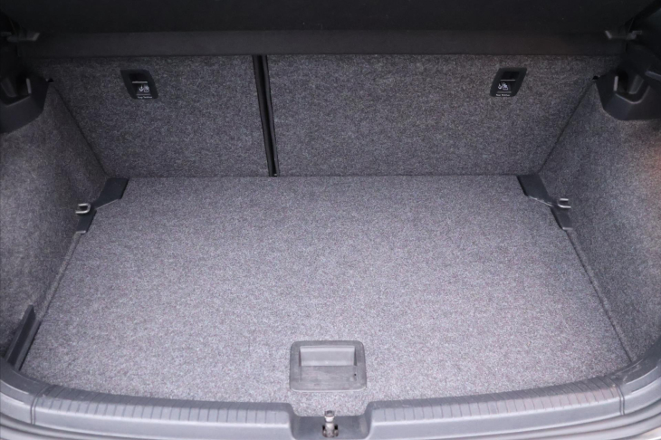 Volkswagen Polo 1,0 MPi 48kW Klima 1.Maj