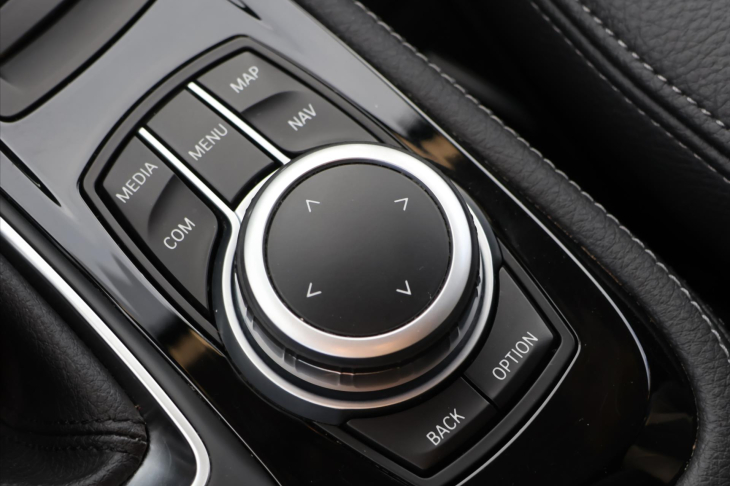 BMW Řada 2 1,5 216d Automat CZ Kůže LED