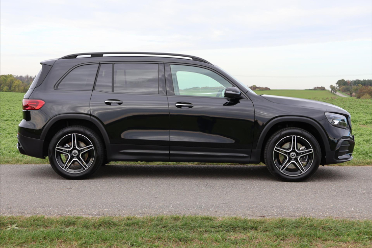 Mercedes-Benz GLB 2,0 220 4MATIC AMG Premium Plus