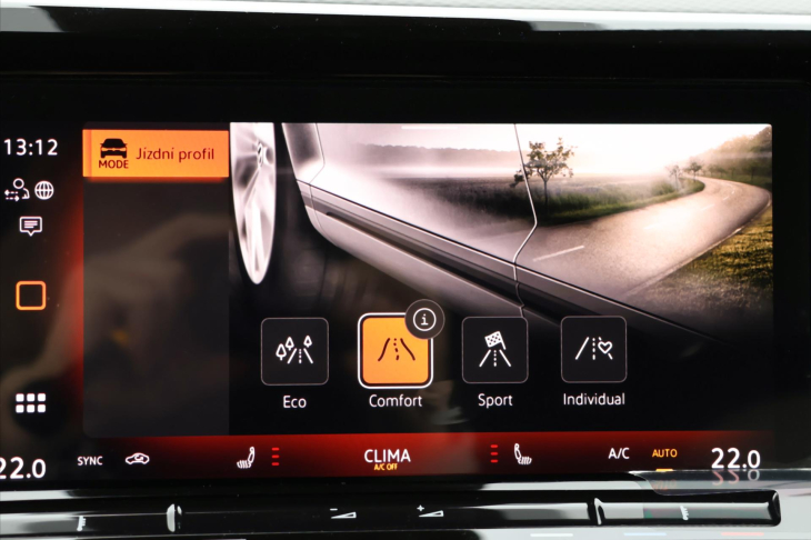 Volkswagen Multivan 2,0 TDI LONG STYLE DSG 7-míst