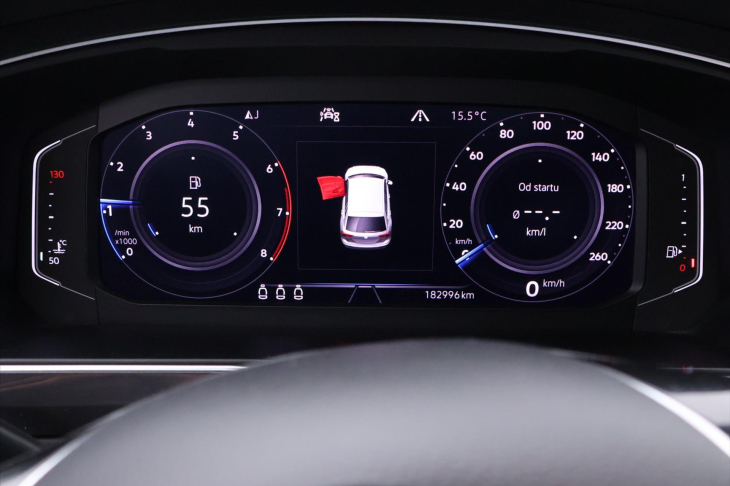 Volkswagen Tiguan 1,5 TSI R-line virtual DPH LED