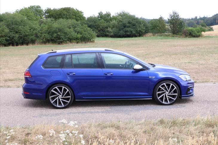 Volkswagen Golf 2,0 TSI 228kW 4M DSG Virtual R