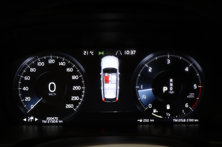Volvo V90 2,0 D 145 kW Momentum Automat