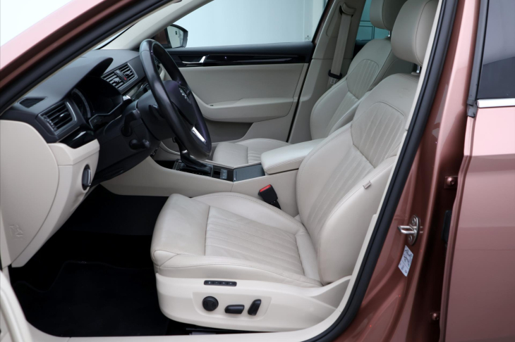 Škoda Superb 2,0 TDI 140kW L&K 4x4 CZ