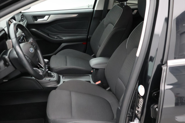 Ford Focus 2,0 TDCI 110kW Titanium LED