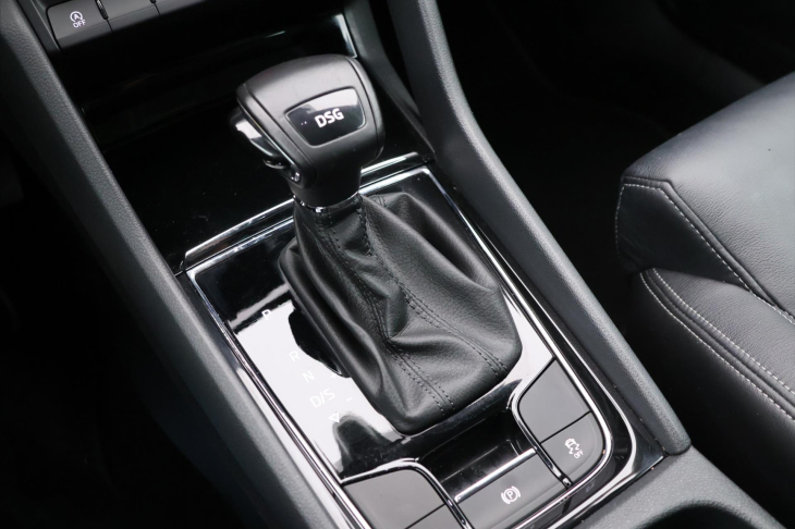 Škoda Karoq 1,5 TSI 110kW DSG Style Matrix