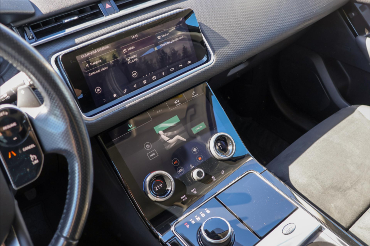 Land Rover Range Rover Velar 2,0 D180 AWD Aut. LED Kůže