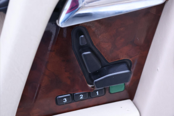 Mercedes-Benz SL 5,0 500 Roadster 235kW