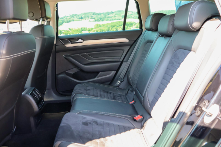 Volkswagen Passat 2,0 TDI 110kW DSG Elegance