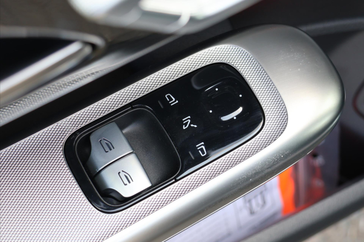 Mercedes-Benz CLE 2,0 300 4Matic AMG Premium Plus