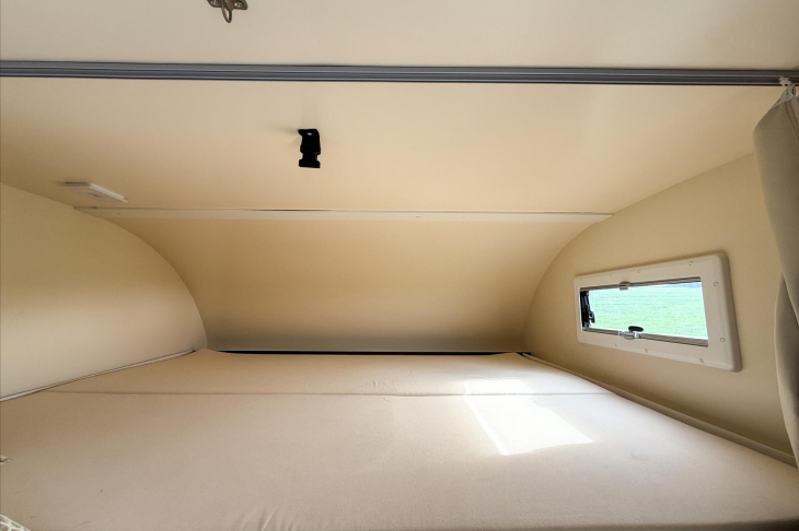 CI Caravans International Ostatní 2.0 CI Magis Plus 84 CZ DPH obytný automobil