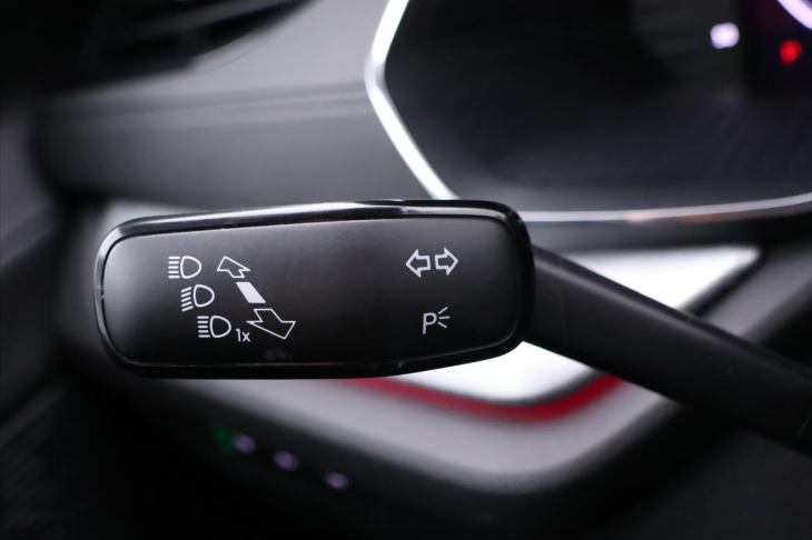 Škoda Octavia 2,0 TDI 110kW DSG Tour DPH