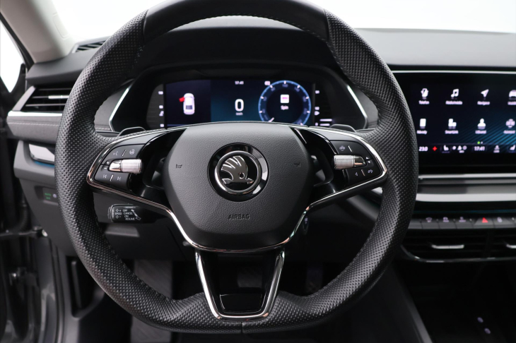 Škoda Octavia 1,5 TSI DSG Style Matrix DPH