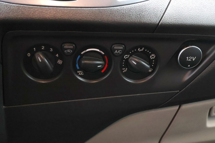Ford Tourneo Custom 2,0 TDCi 125 kW LWB CZ