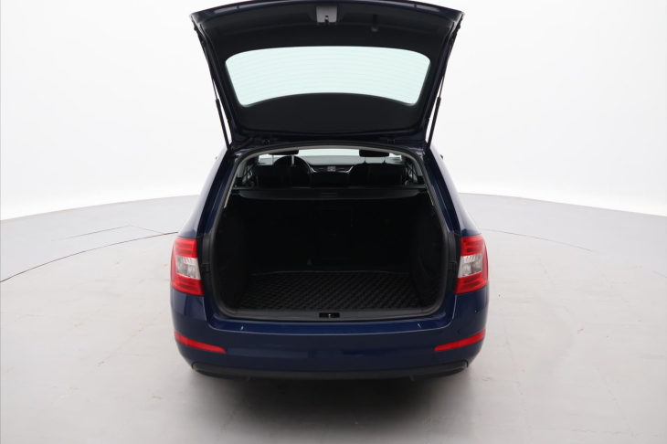 Škoda Octavia 1,6 TDI CZ Serv.Kniha Tažné