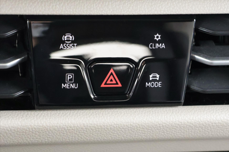 Volkswagen Multivan 2,0 TDI DSG Long Style 7-Míst