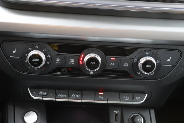 Audi Q5 2,0 40TDI S-line quattro DPH