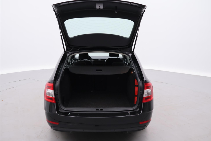 Škoda Octavia 1,5 TSI 110kW Ambition DSG CZ